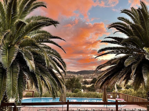 🍷 Spectacular City/Mtn Views! 🍷 Private/Spacious 5BD | Near Wineries/Town/Fair