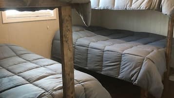 3 bedrooms, free WiFi, bed sheets