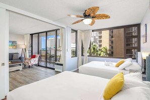 1 bedroom, iron/ironing board, free WiFi, bed sheets - 7FL Remodeled, Close to Beach & Dining w/ Parking (Honolulu)