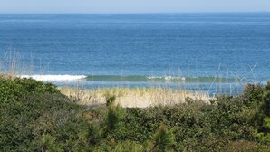 På stranden