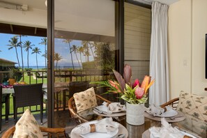 Outdoor dining - Beautiful 2BR 2BA Condo w/ Panoramic Ocean Views, Wifi, Free Parking! (Kihei)