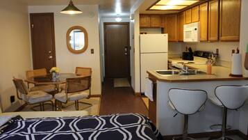 1 bedroom, memory-foam beds, free WiFi