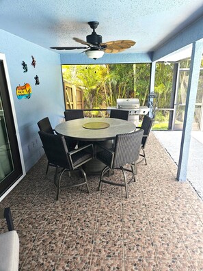 Outdoor dining
