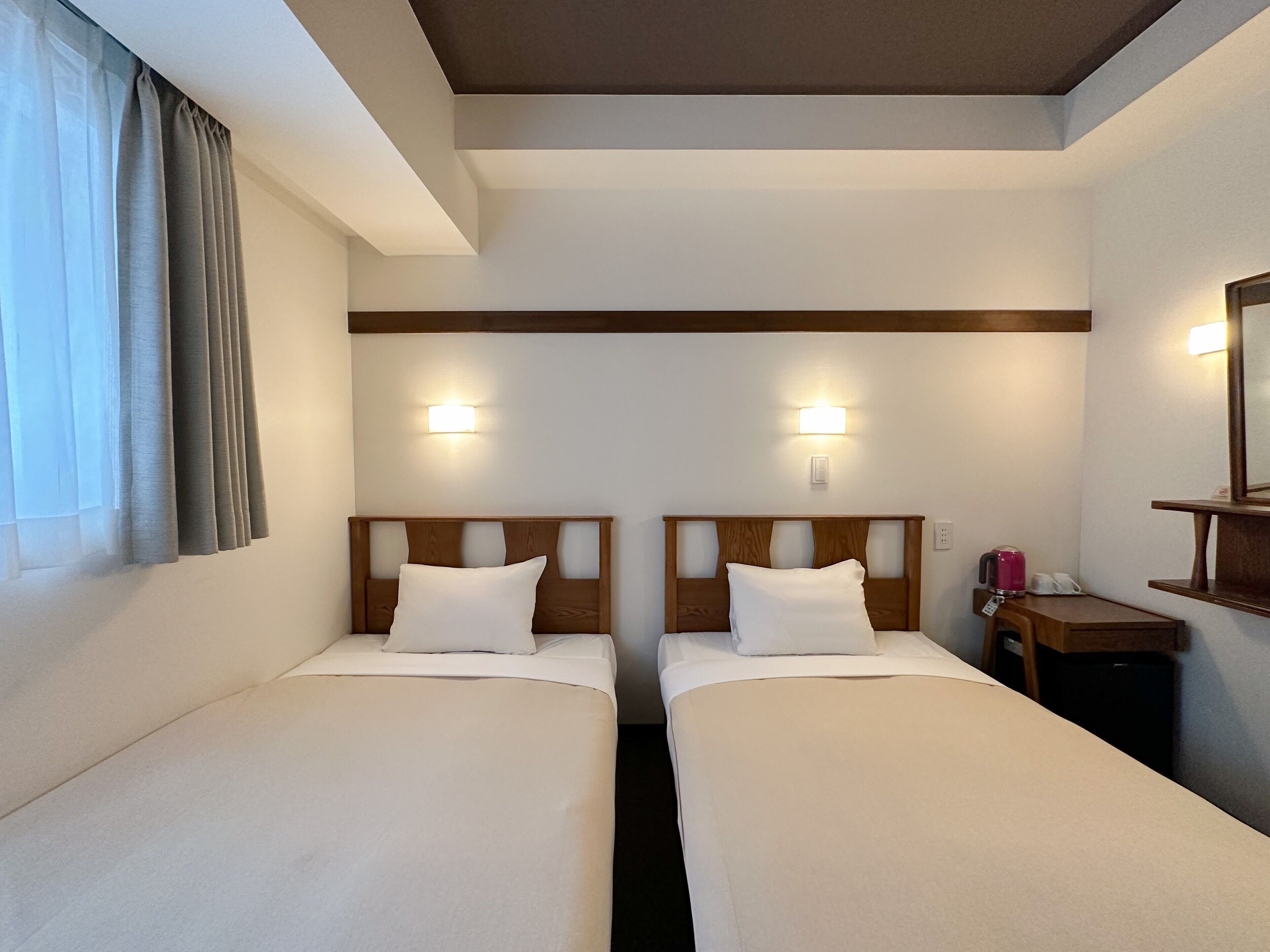 standard twin room, non smoking | individually decorated, individually furnished, blackout curtains