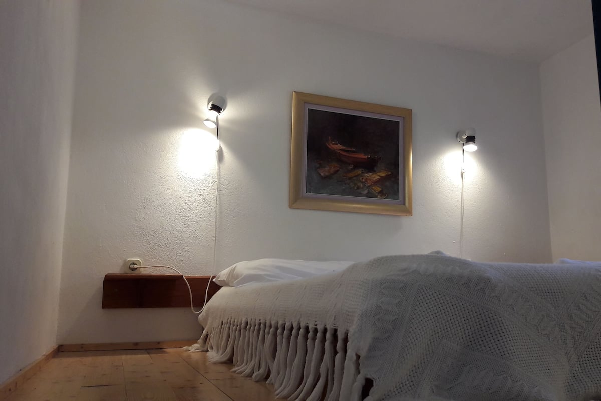 Duplex Suite | 1 bedroom, iron/ironing board, free WiFi