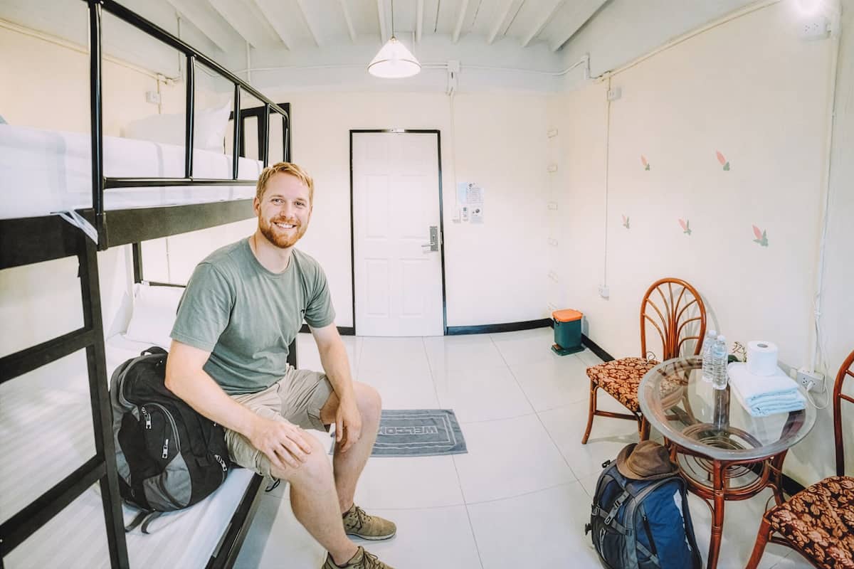 Economy Twin Room, Shared Bathroom