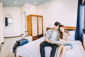 ห้องซูพีเรีย, เตียงคิงไซส์ 1 เตียง, ห้องน้ำรวม | Wi-Fi ฟรี, ผ้าปูที่นอน