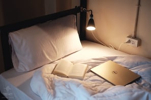 4-Bed Mixed Dormitory Room | Wi-fi (inkludert) og sengetøy