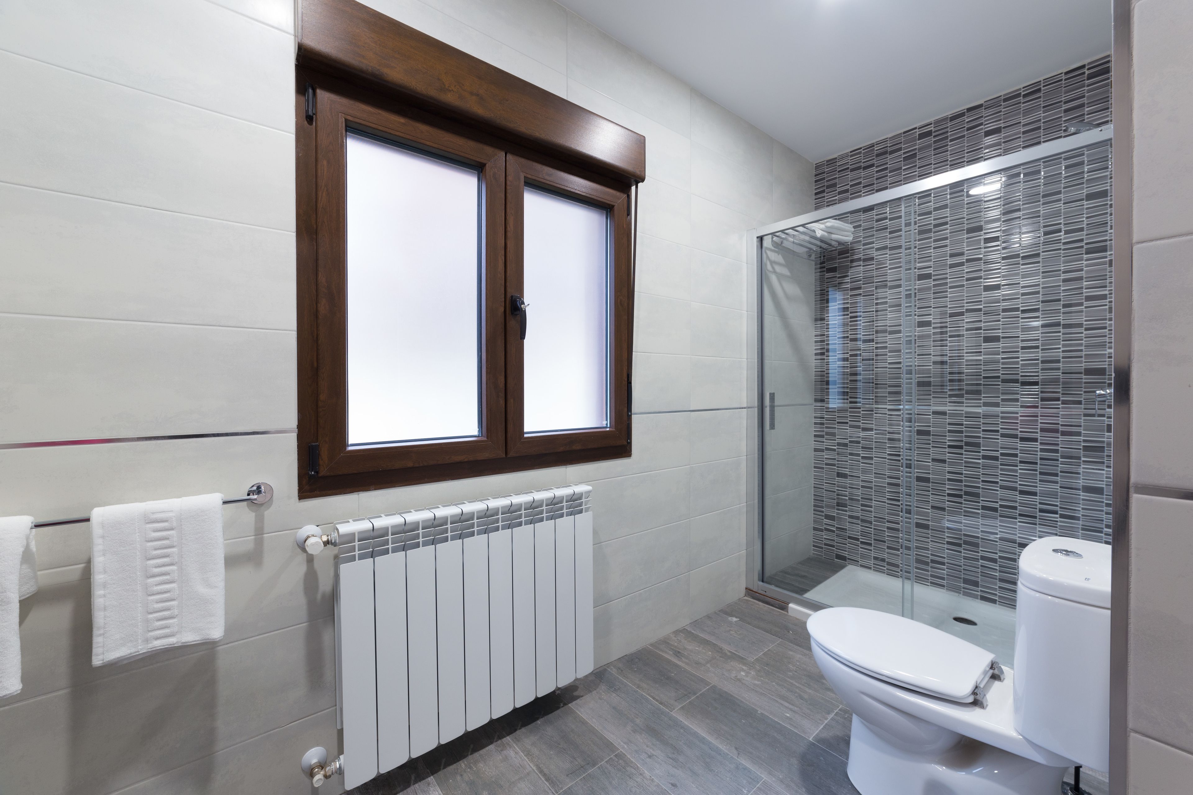 double room (104) | bathroom | free toiletries, hair dryer, towels