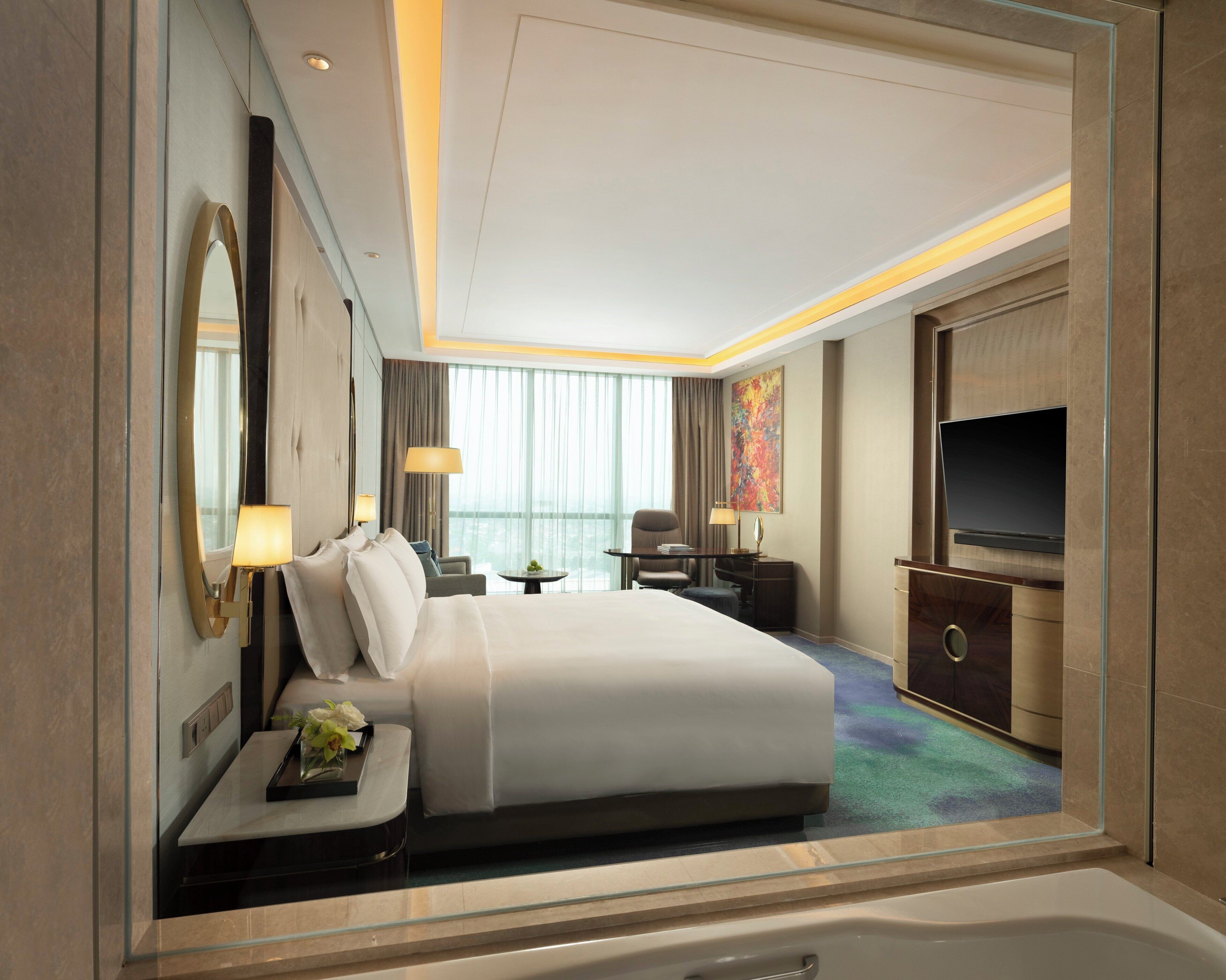 Classic Room, 1 King Bed, Accessible | Egyptian cotton sheets, premium bedding, down duvets, pillow-top beds