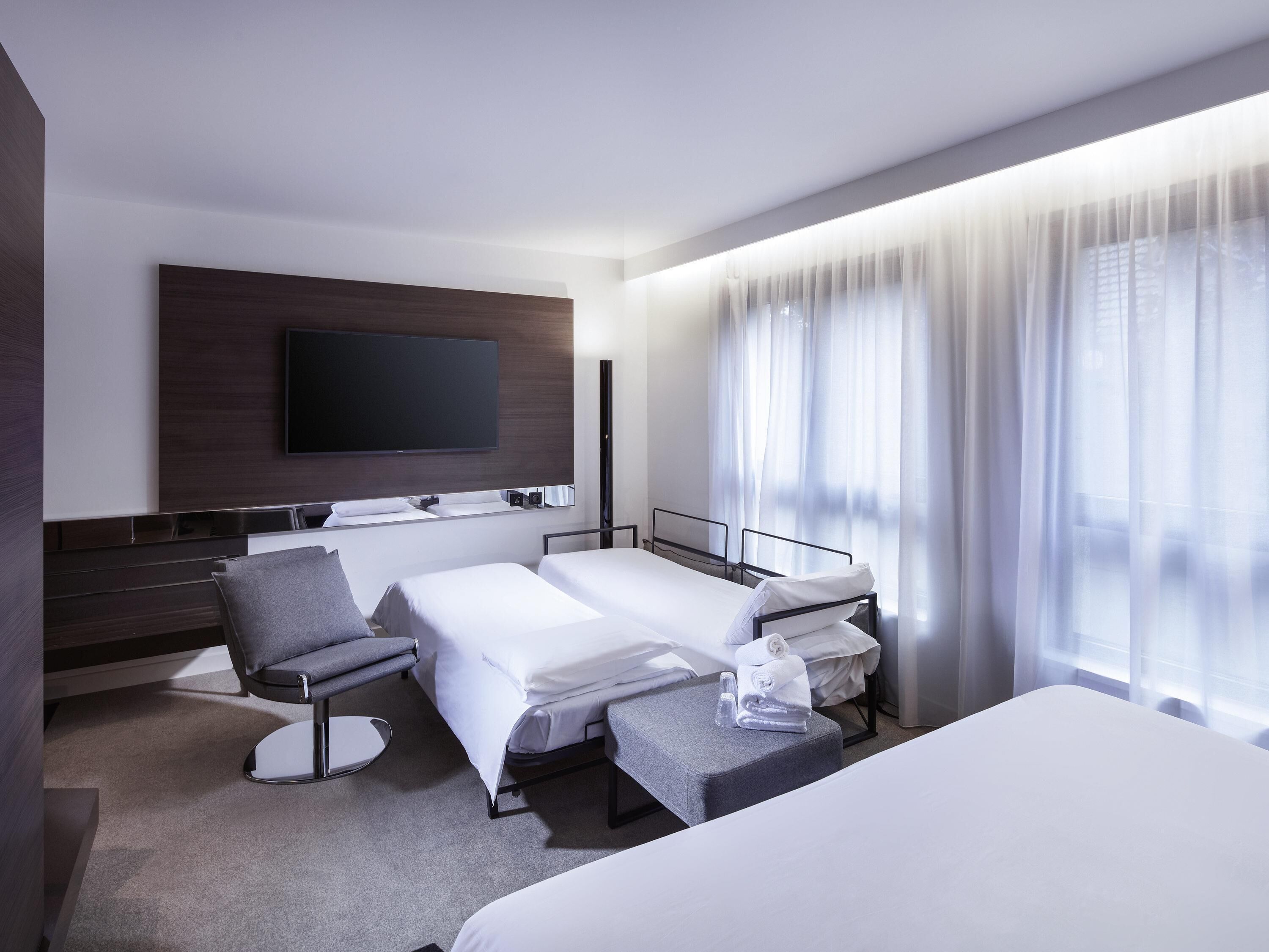 Premium bedding, minibar, in-room safe, blackout drapes