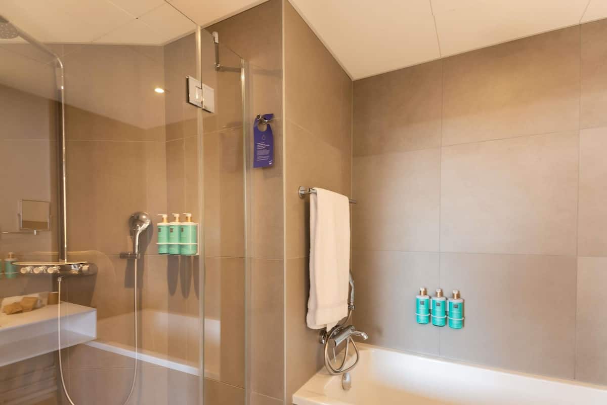 Premium bedding, minibar, in-room safe, blackout curtains