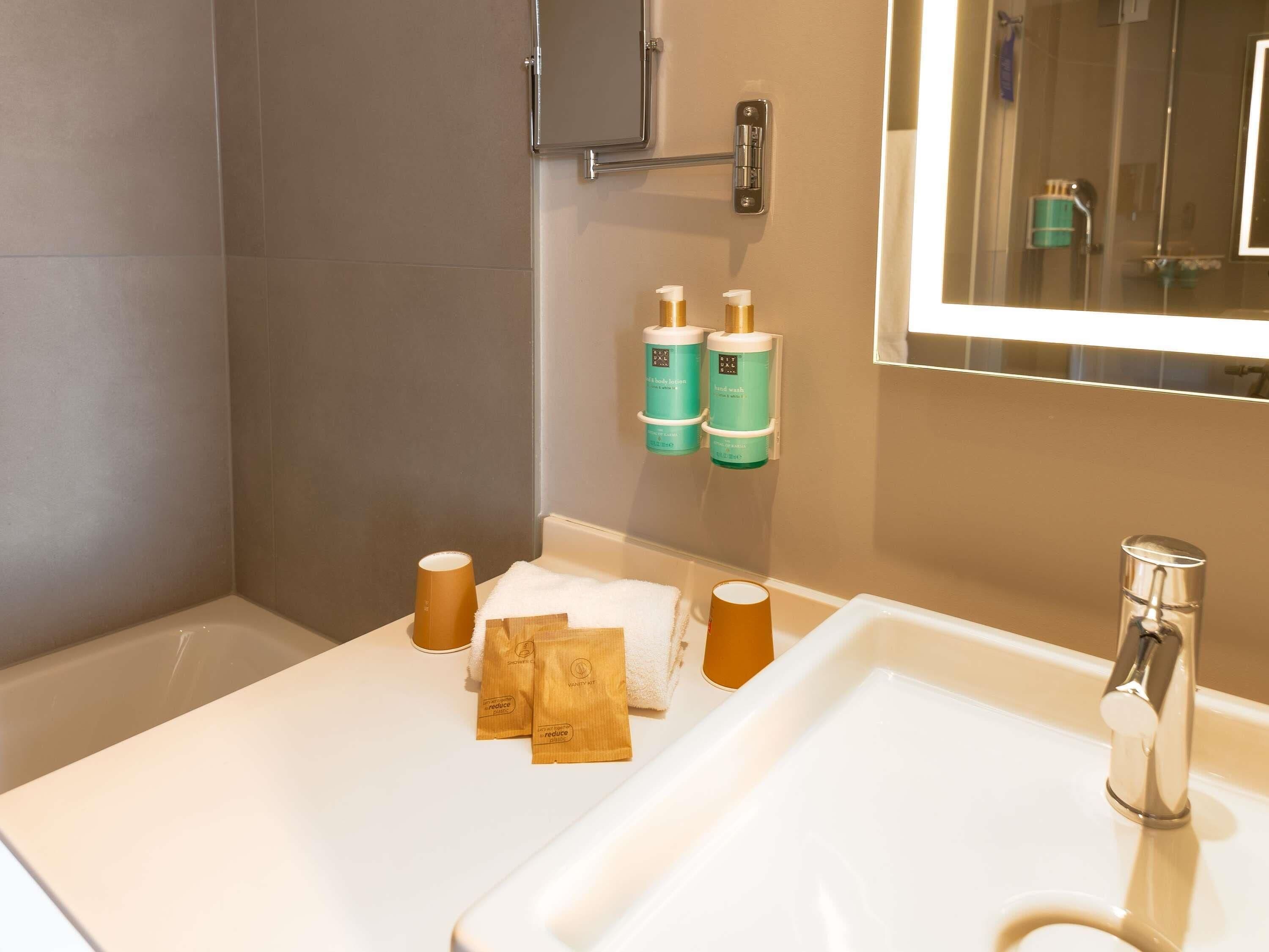 Suite Exécutive, 1 grand lit | Literie de qualité supérieure, minibar, coffres-forts dans les chambres