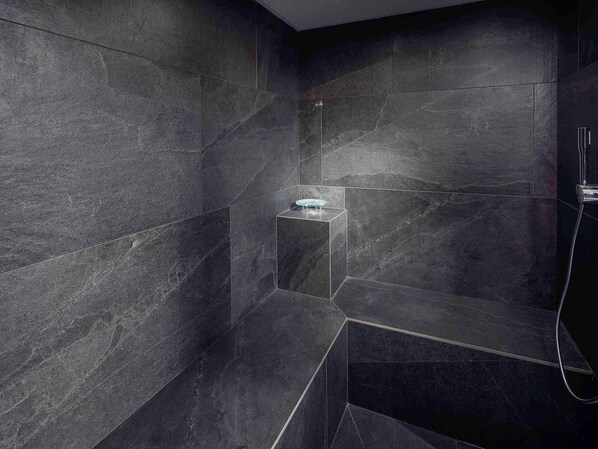 Couples treatment room(s), sauna, steam room, massages - Novotel Suites Colmar Centre (Colmar)