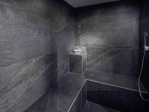 Couples treatment rooms, sauna, steam room, massages
