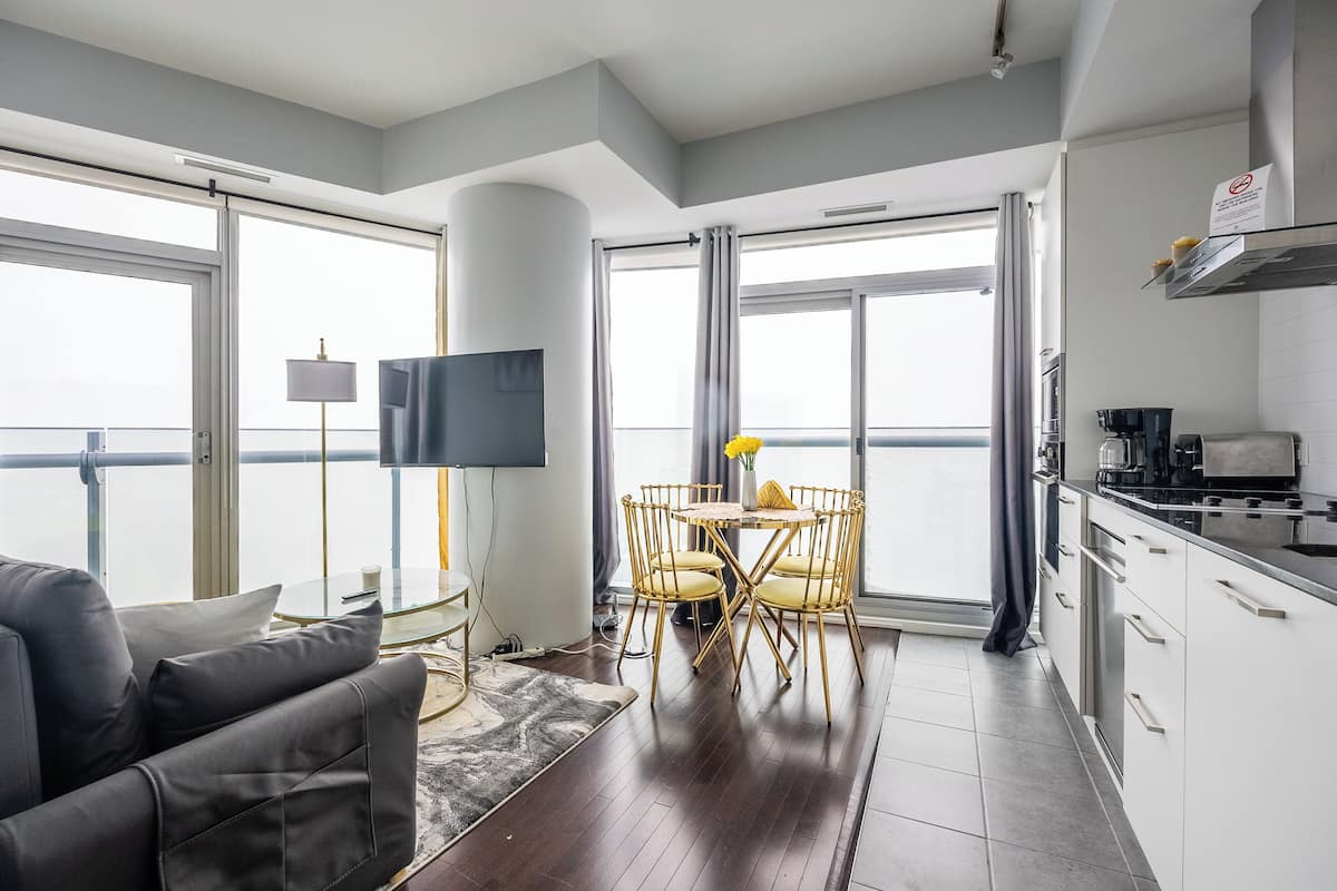 Appartement Panoramique, 1 chambre, cuisine, vue ville | Coin séjour