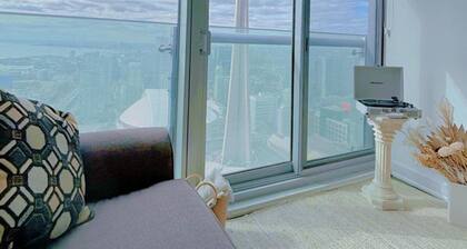 GLOBALSTAY. Maple Leaf Square