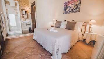 Classic Double Room | Down comforters, blackout drapes, free WiFi, bed sheets