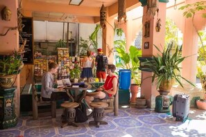 Interior - Royal Night Bazaar Hotel (Chiang Mai)