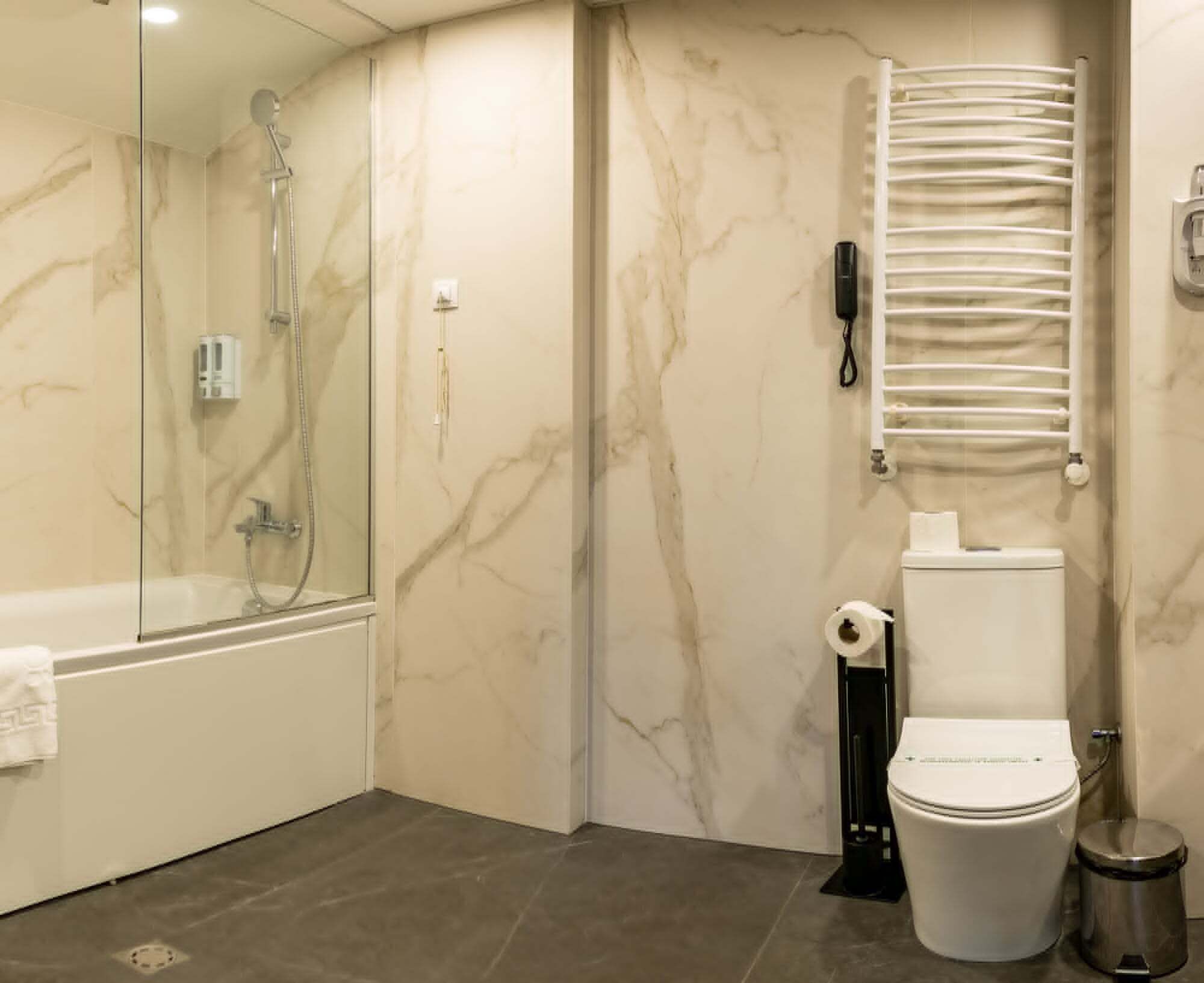 Deluxe Double Room, Pool View | Minibar, in-room safe, desk, blackout curtains