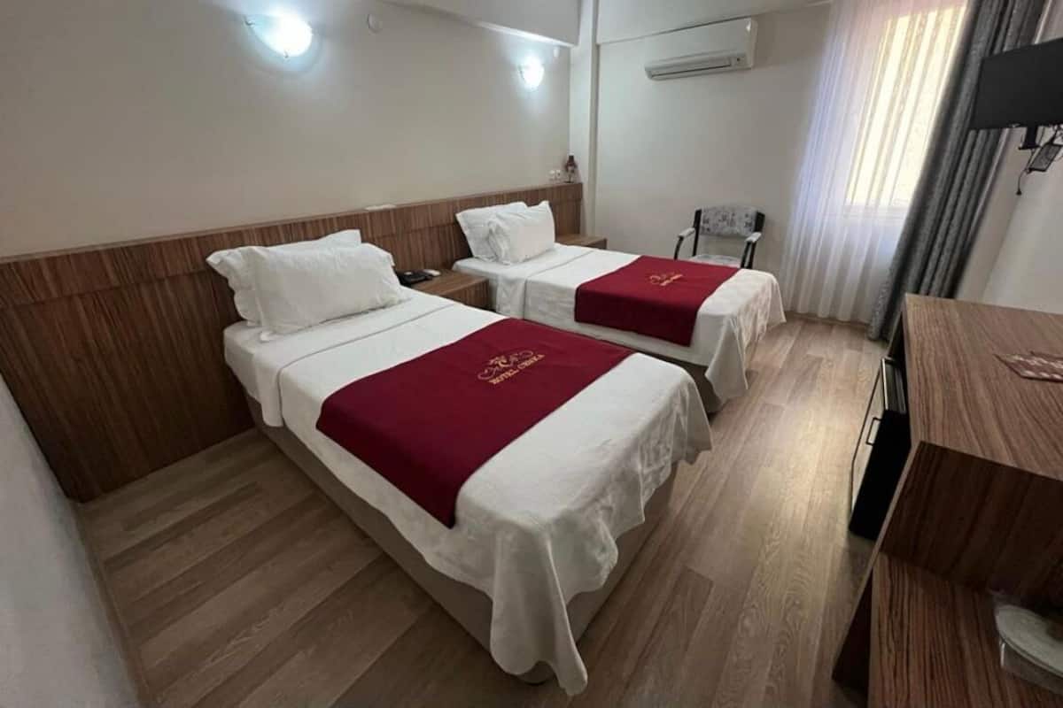 İki Ayrı Yataklı Oda | Kaliteli yatak takımı, memory foam (visko elastik) yatak, minibar
