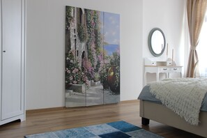 Deluxe-Apartment, eigenes Bad (Kurt Schumacher Str.21) | 1 Schlafzimmer