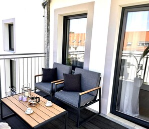 Deluxe Apartment, Private Bathroom (Blumenstraße 54) | Terrace/patio - Leon Apartments (Leipzig)