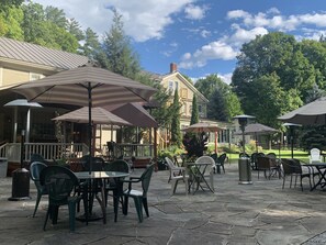 Dinner and brunch served, American cuisine