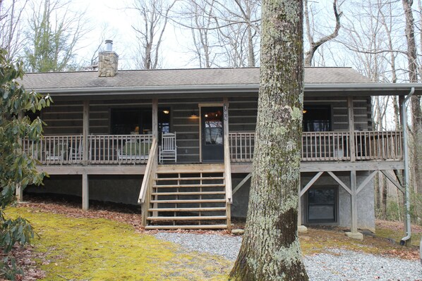 Cabin, 2 Bedrooms, 2 Bathrooms, Mountainside (No Hot Tub) | Front of property - Riverside Log Cabins (Blowing Rock)