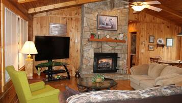 Cabin, 2 Bedrooms, 2 Bathrooms, Mountainside (No Hot Tub) | Living area | Flat-screen TV