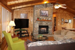 Cabin, 2 Bedrooms, 2 Bathrooms, Mountainside (No Hot Tub) | Living area | Flat-screen TV - Riverside Log Cabins (Blowing Rock)