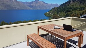 Unclassified image, 5 of 26, button - Queenstown Lakeview Holiday Home (Queenstown)