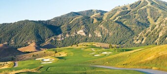 Grande et spacieuse résidence de 2 chambres. Ce est le meilleur emplacement dans Ketchum!