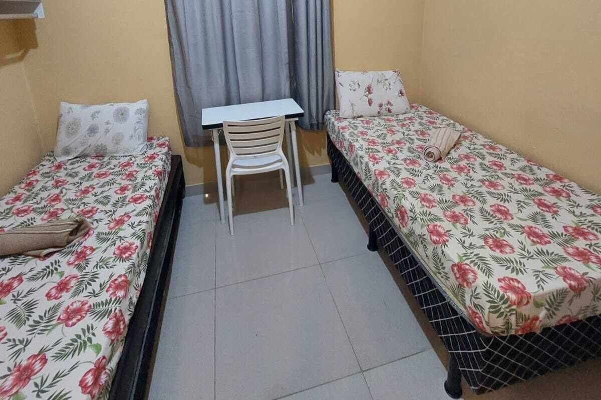 1 kamar tidur, minibar, tirai kedap cahaya, dan Wi-Fi