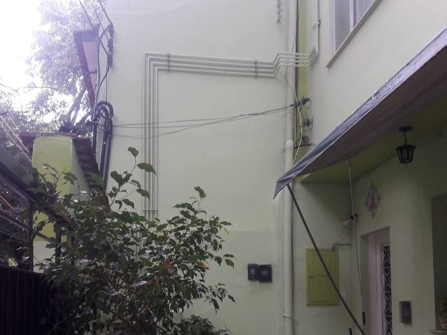 Pintu masuk hartanah