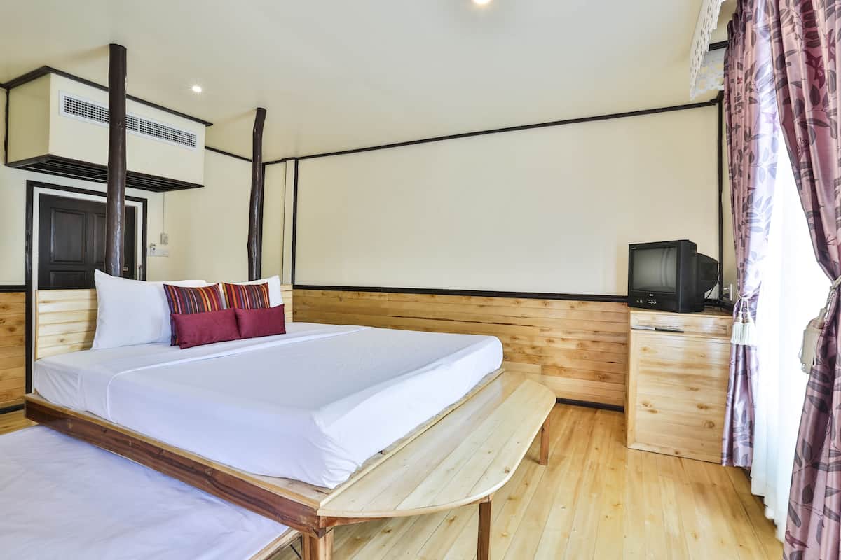 Standard Double Room  | 折疊床/加床、免費無線上網