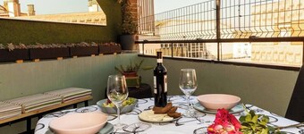 Penthouse in the center next to the Espolón