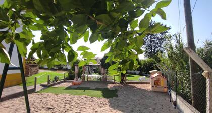 Visitez Bioucas I - Maison familiale entiĂšre et amis