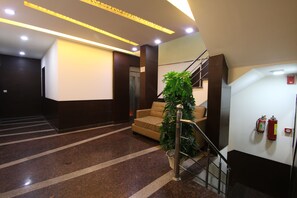 Kawasan tempat duduk lobi