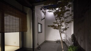 Garden - Nishijinkita-ajisai (Kyoto)