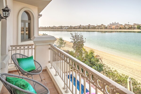 Villa, 6 Bedrooms, Private Pool, Beach View | Balcony - Dream Inn Dubai-Palm Island Retreat Villa (Dubai)