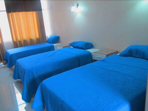 Kamar Triple