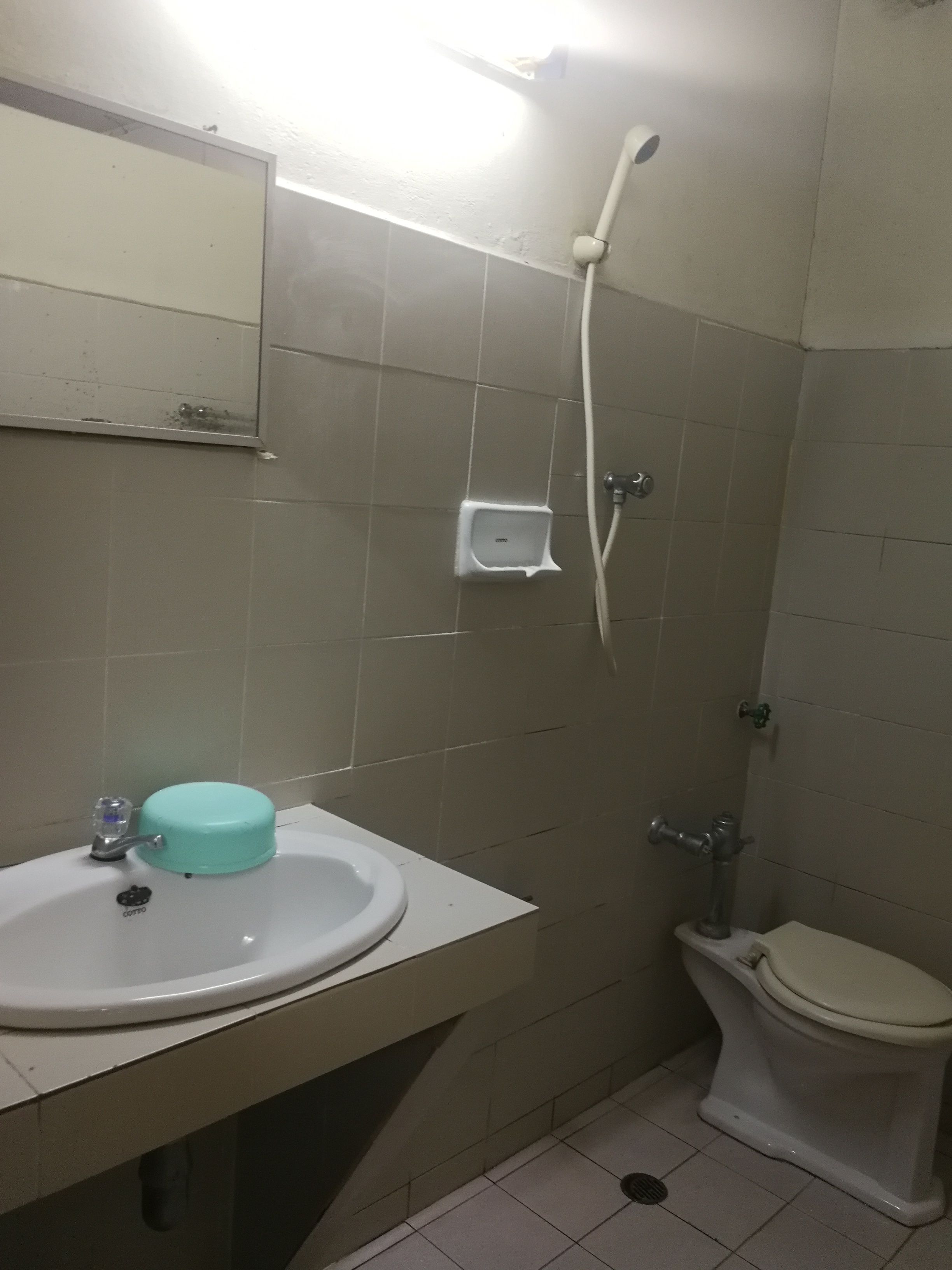 シャワー、タオル