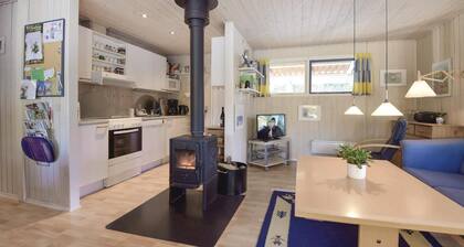 Lovely home in Nørre Nebel with WiFi