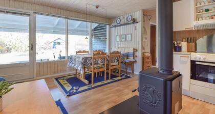 Lovely home in Nørre Nebel with WiFi