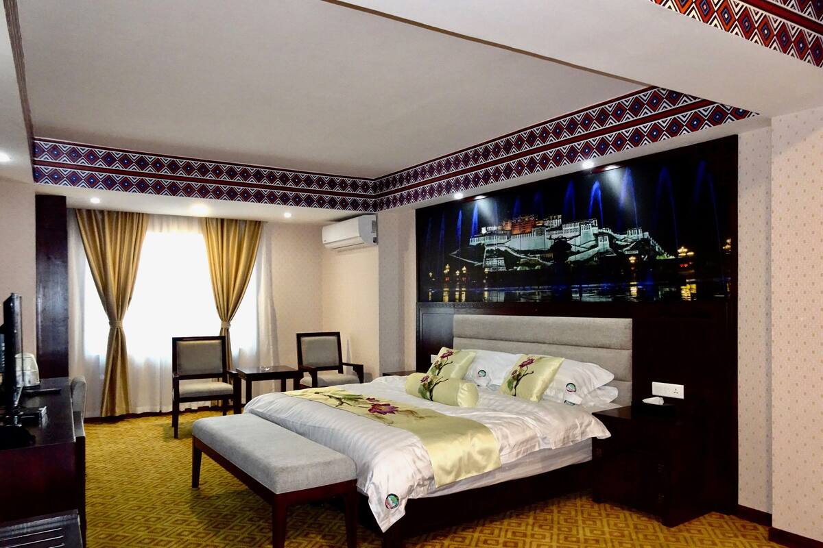 In-room safe, desk, soundproofing, rollaway beds
