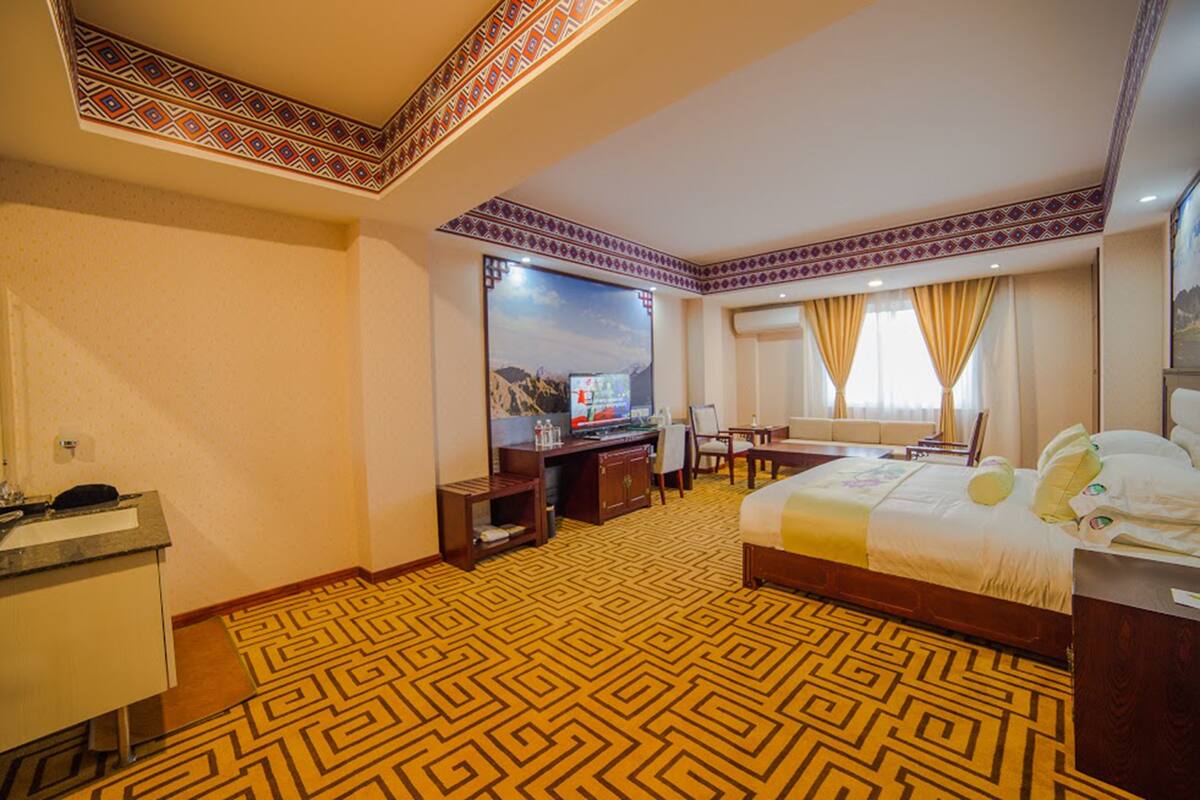 In-room safe, desk, soundproofing, rollaway beds