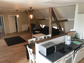 Uklassifisert bilde, 2 av 8, knapp