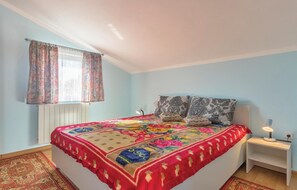 2 bedrooms, free WiFi, bed sheets - Nice apartment in Peroj with WiFi (Peroj)
