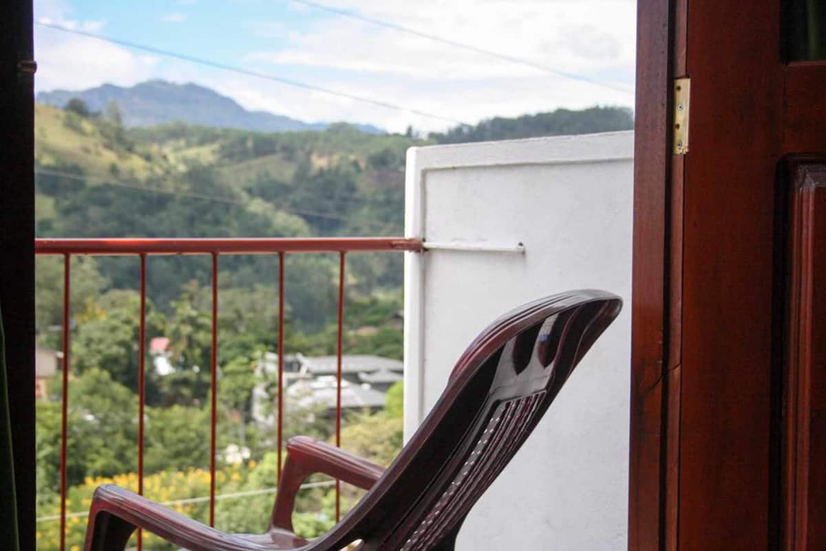Deluxe Quadruple Room, 2 Queen Beds, Private Bathroom